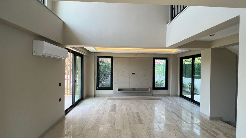 فيلا 3+1 في منطقة فتحية 