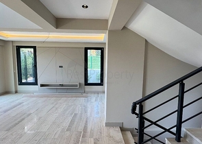 فيلا 3+1 في منطقة فتحية 