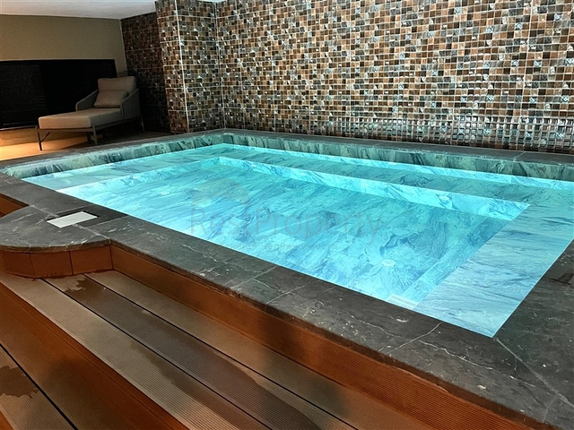 مشروع مجمع سكني فاخر في حي كليوباترا