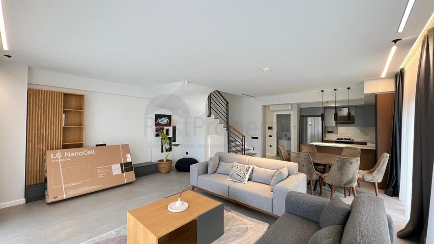 فيلا 4+1 في منطقة فتحية 