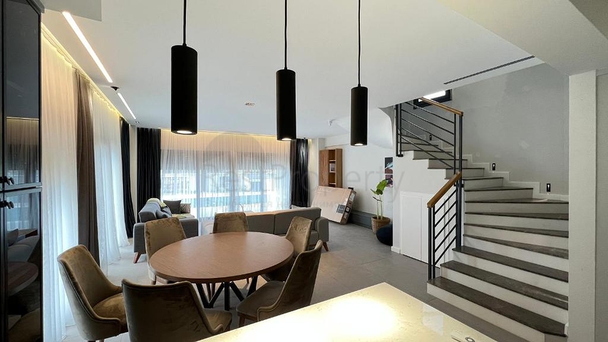 فيلا 4+1 في منطقة فتحية 