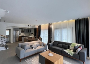 فيلا 4+1 في منطقة فتحية 