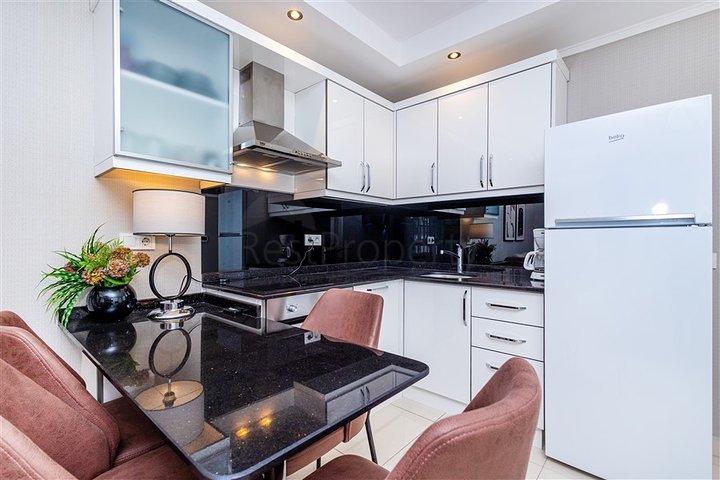 1 + 1 شقة 250 متر من شاطئ كليوباترا