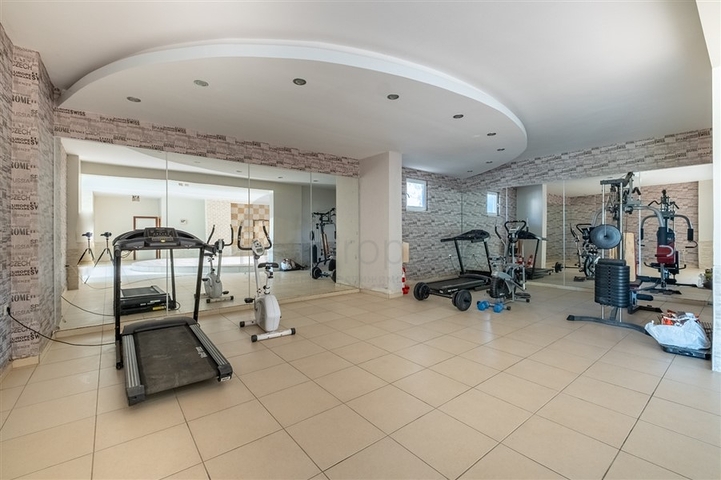 شقة في منطقة كيستل