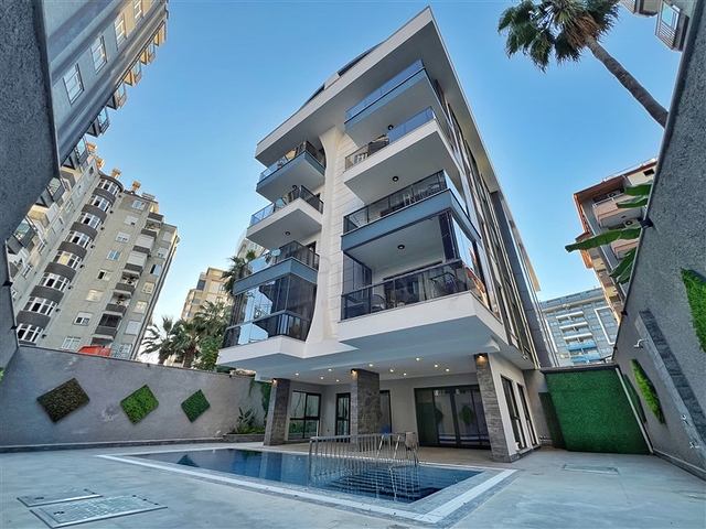 مشروع استثماري جديد على بعد 600 متر من شاطئ كليوباترا 