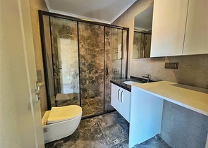 مشروع استثماري جديد على بعد 600 متر من شاطئ كليوباترا 