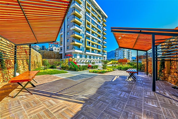 شقة جديدة 1+1 على البحر في منطقة توسمور