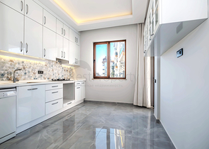 شقة فسيحة 3 + 1 في واحدة من أفضل المناطق في ألانيا-أوبا