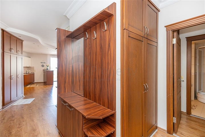 شقة 2 + 1 على ضفاف نهر ديمتشاي