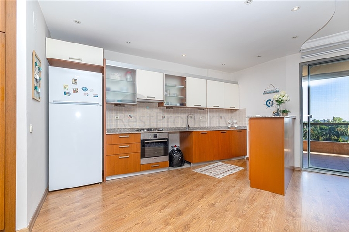 شقة 2 + 1 على ضفاف نهر ديمتشاي