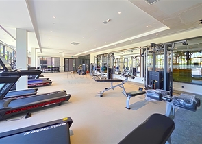 شقة 1+1 مطلة على البحر في مجمع من الدرجة الممتازة 