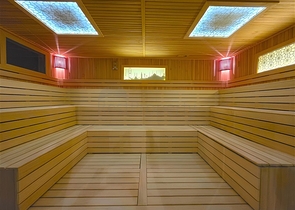 شقة 1+1 مطلة على البحر في مجمع من الدرجة الممتازة 