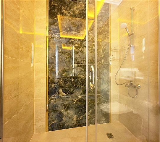 شقة مطلة على البحر 1 + 1 في وسط ألانيا