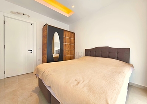 شقة مطلة على البحر 1 + 1 في وسط ألانيا