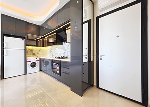 شقة مطلة على البحر 1 + 1 في وسط ألانيا