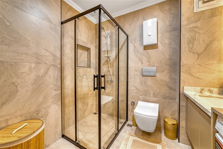 مشروع استثماري في وسط ألانيا