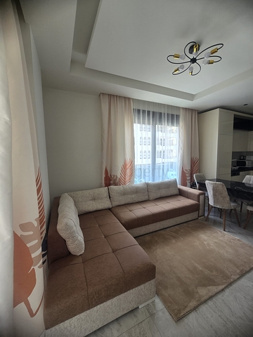 شقة 1+1 في وسط ألانيا