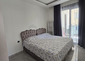 شقة 1+1 في وسط ألانيا