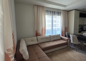 شقة 1+1 في وسط ألانيا