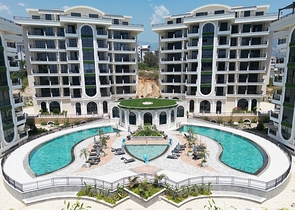 شقة فسيحة 4 + 1 في موقع ممتاز في كلا الاتجاهين