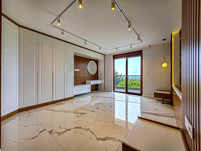 شقق حصرية 4 + 1 في مجمع فريد من نوعه في الجزء الأوسط من ألانيا