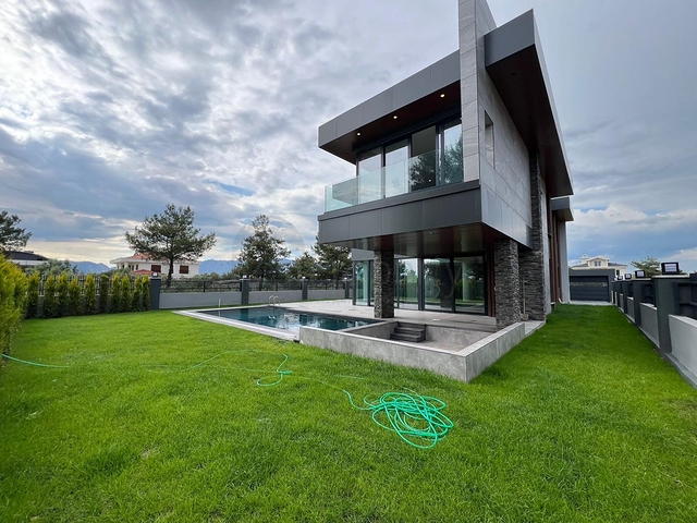 فيلا 4+1 في دوشيمالتي-منطقة أنطاليا 