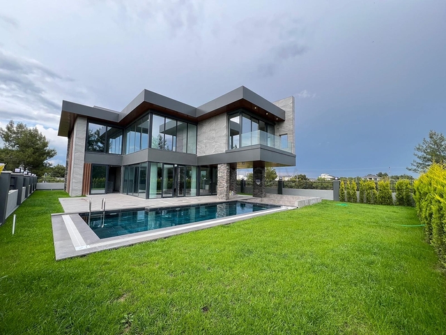 فيلا 4+1 في دوشيمالتي-منطقة أنطاليا 