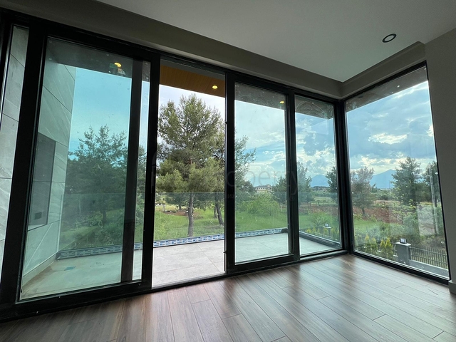 فيلا 4+1 في دوشيمالتي-منطقة أنطاليا 