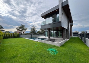 فيلا 4+1 في دوشيمالتي-منطقة أنطاليا 