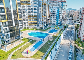 شقة في مجمع سكني جديد في منطقة محمودلار شقة في مجمع سكني جديد في منطقة محمودلار