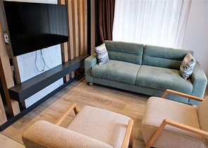 2 + 1 حديقة دوبلكس في كيستل 