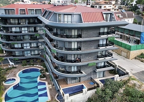 2 + 1 حديقة دوبلكس في كيستل 