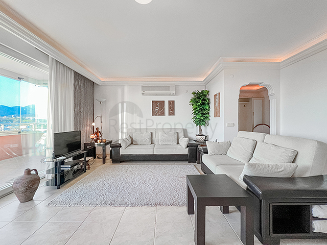 شقة مريحة من غرفتي نوم على بعد 150 متر من البحر