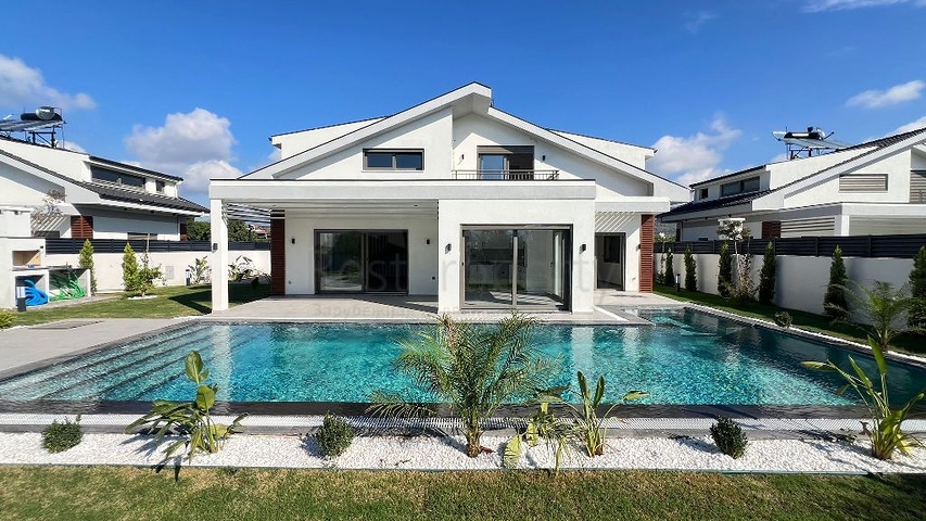 فيلا 3+1 في فتحية-منطقة أنطاليا 