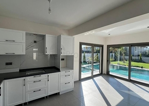 فيلا 3+1 في فتحية-منطقة أنطاليا 