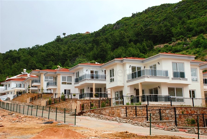 فيلات للبيع في قلب مدينة ألانيا 