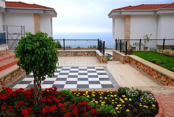 فيلات للبيع في قلب مدينة ألانيا 