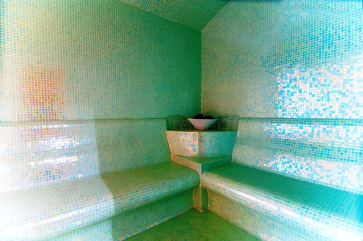 شقق بمساحات واحجام مختلفة للبيع 