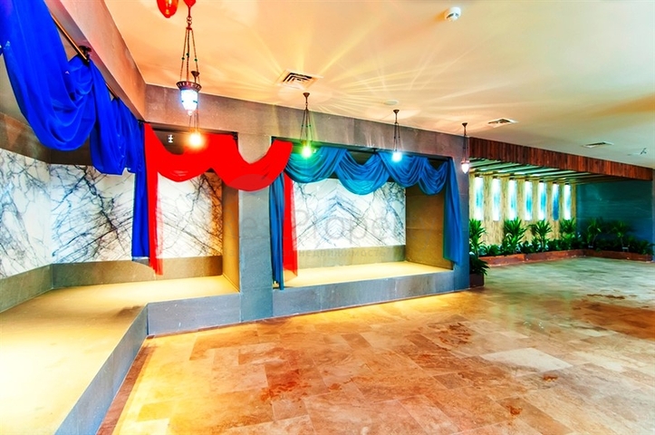 شقق بمساحات واحجام مختلفة للبيع 