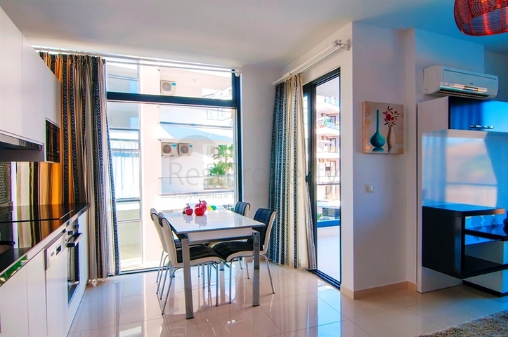 شقق بمساحات واحجام مختلفة للبيع 