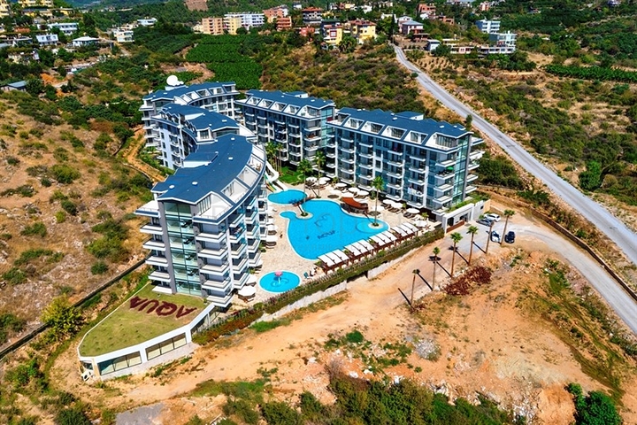 شقق بمساحات واحجام مختلفة للبيع 