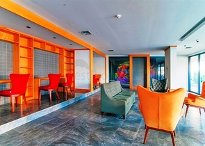 شقق بمساحات واحجام مختلفة للبيع 