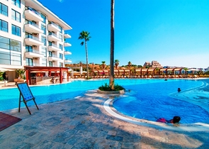 شقق بمساحات واحجام مختلفة للبيع 