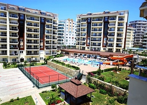 مشروع استثماري مع شاطئه الخاص