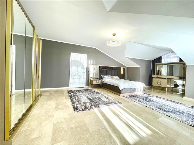 بنتهاوس 3+1 في منطقة أوبا