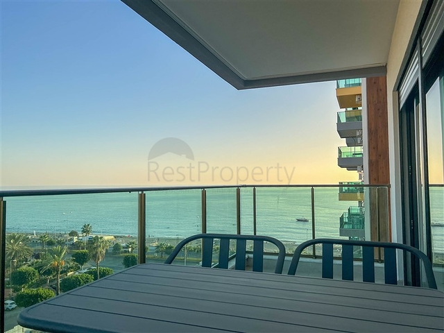 شقة 2 + 1 على الساحل الأول