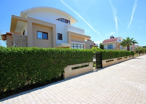 فيلا واسعة للبيع في بيليك من المالك مباشرة 