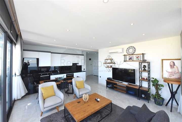 شقة من غرفتي نوم مع إطلالة بانورامية على البحر