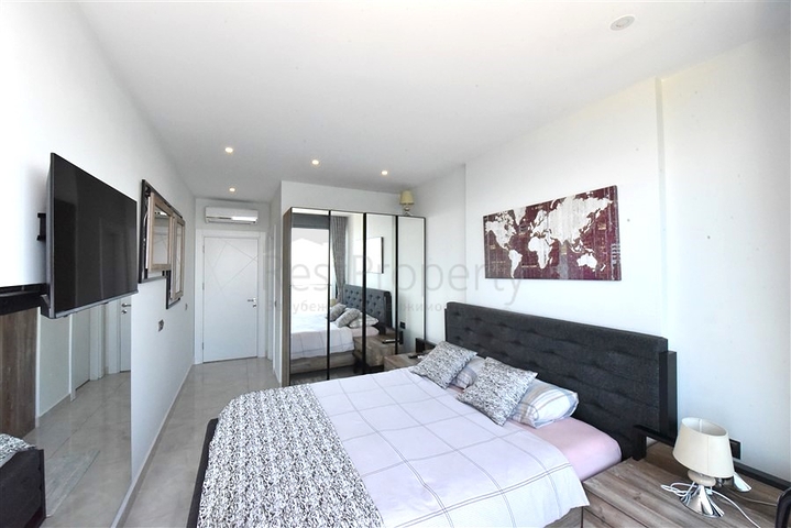 شقة من غرفتي نوم مع إطلالة بانورامية على البحر