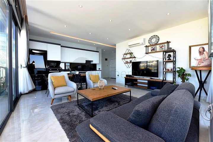 شقة من غرفتي نوم مع إطلالة بانورامية على البحر